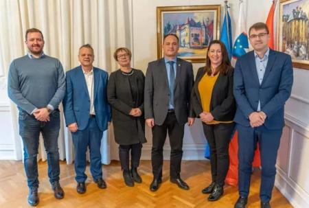 325471228_577941803695005_3196321631725879561_n