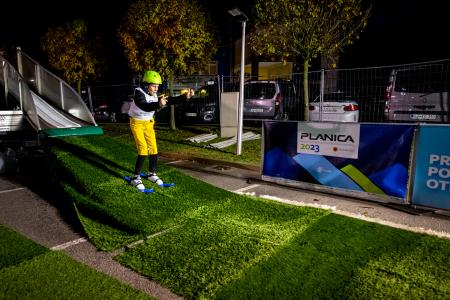 Shod čarovnic spet navdušil 13