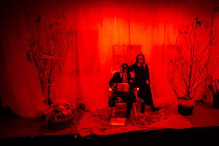 Shod čarovnic spet navdušil 17