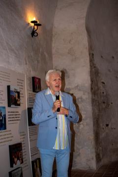 NIČ proti VEČnosti – razstava o glasbeni poti Andreja Šifrerja gostuje v Dravogradu