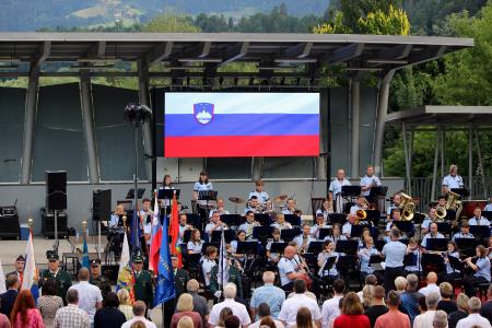 PO Šentjanž ob igranju slovenske himne