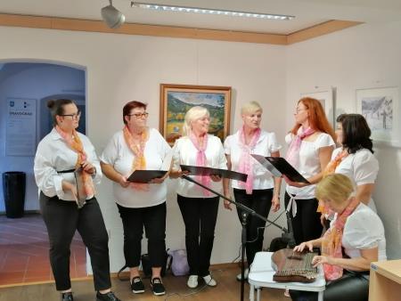 Ženska vokalna skupina Šentjanž