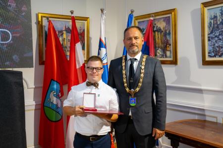 Prejemnik Zlatega grba, gospod Luka Temnikar