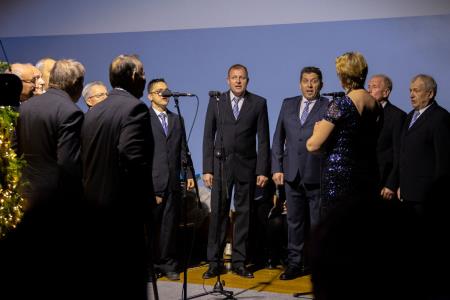 Pevski zbor Šempetrski pavri