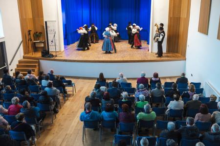 Udeleženci Maroltovega srečanja odraslih folklornih skupin Koroške