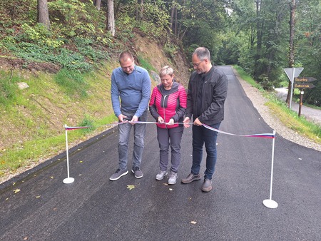 Slavnostni prerez traku