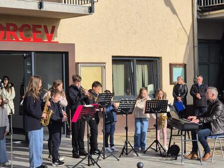 Učenci in učenke OŠ Šentjanž pri Dravogradu