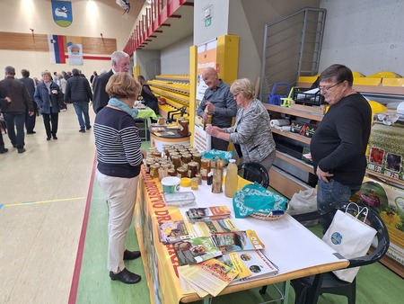 Stojnica čebelarskega društva Dravograd