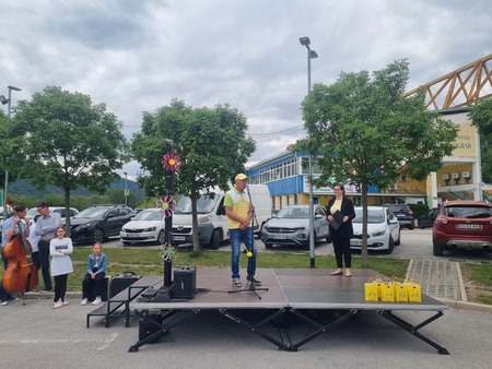 Predsednik čebelarskega društva Miran Kadiš